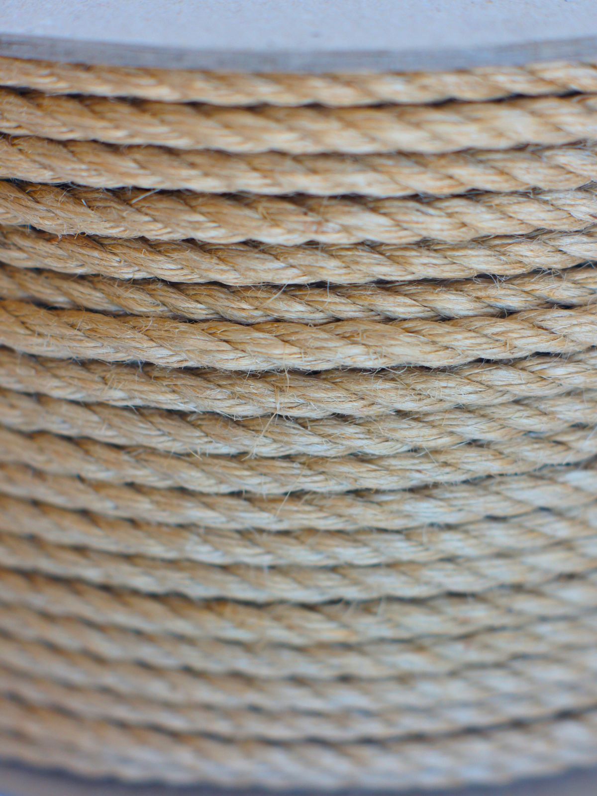 B-STOCK RAW Jute rope on spool for Shibari and Kinbaku bondage, ~3kg, Japanese-made, JBO-free, unprocessed