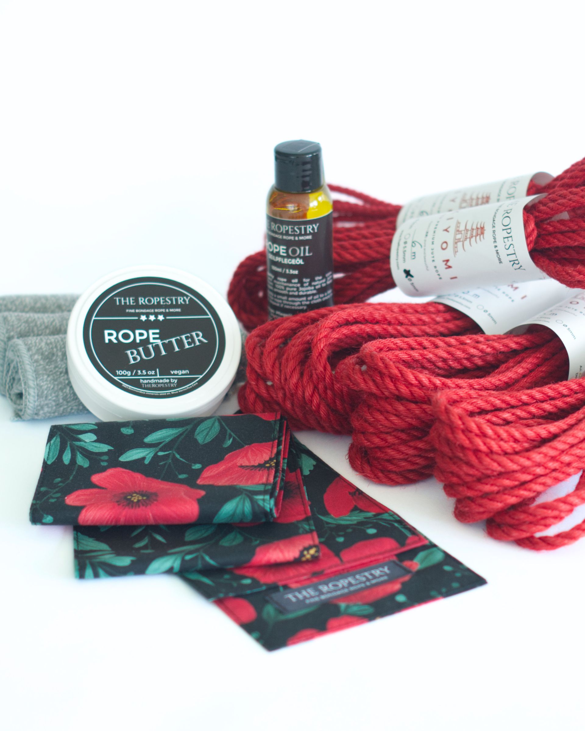 Shibari Set "RED DELIGHT" | 3x 8m KIYOMI RED 6/0 Ropes + 2x 6m KIYOIMI RED 5/0 Ropes + VEGAN Rope Butter, Rope Oil, 3x Care Cloth and Cotton Blindfold "Poppyflower"