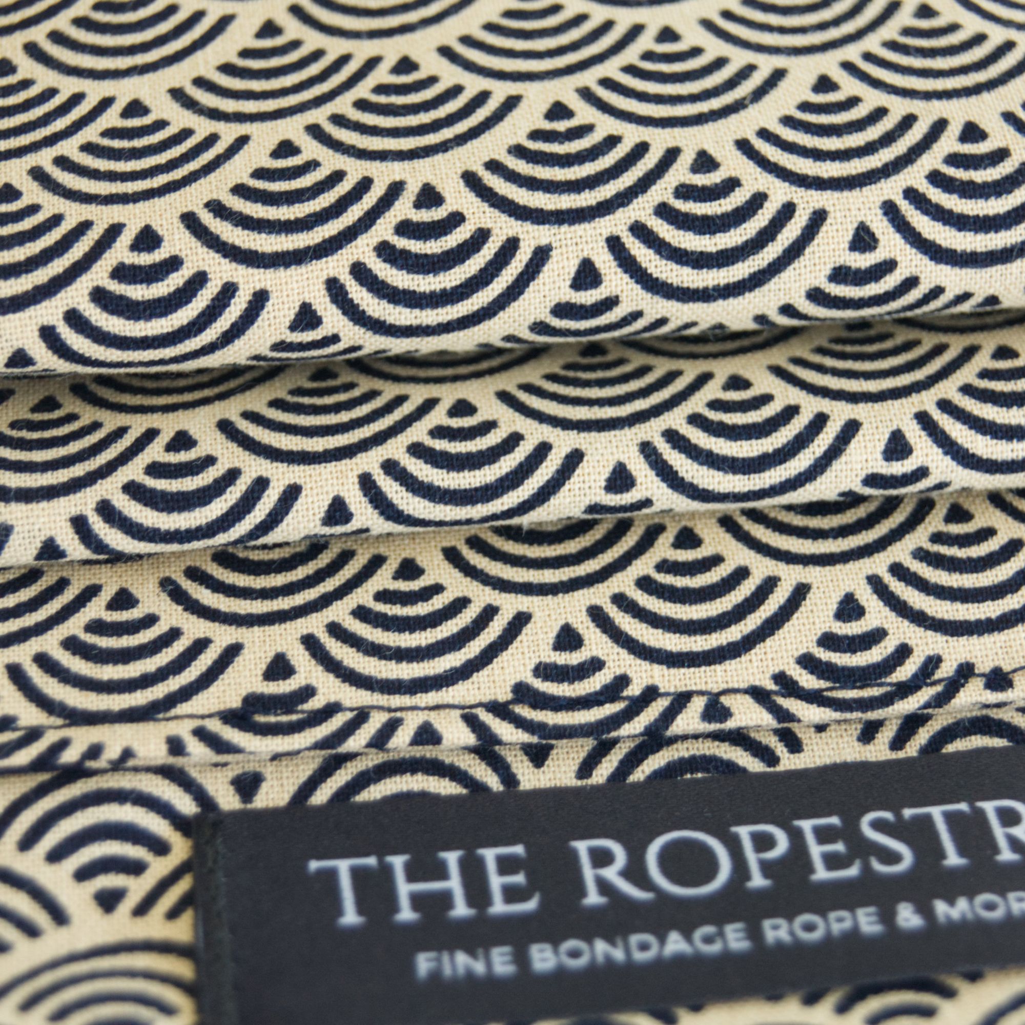 Blindfold "Blue Sand" pure cotton with Japanese seigaiha pattern – 3-Ply Sleep Mask & Bondage Restraint – Multi-use Tie, Shibari Accessoire | TheRopestry
