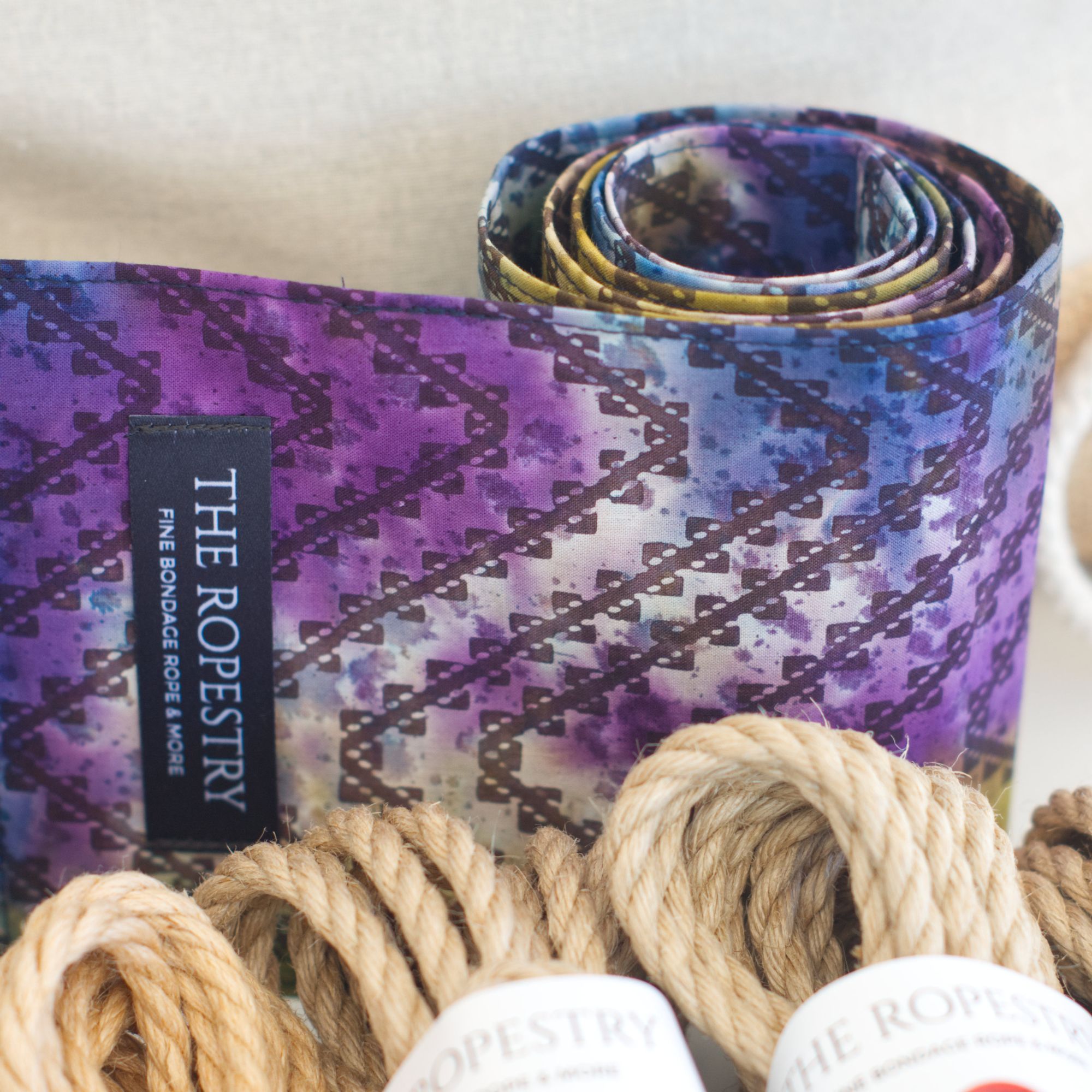 Augenbinde, handgefärbte Batik-Baumwolle – 3-lagige Schlafmaske & Bondage-Fesselung – Multifunktionales Band, Shibari Accessoire | TheRopestry