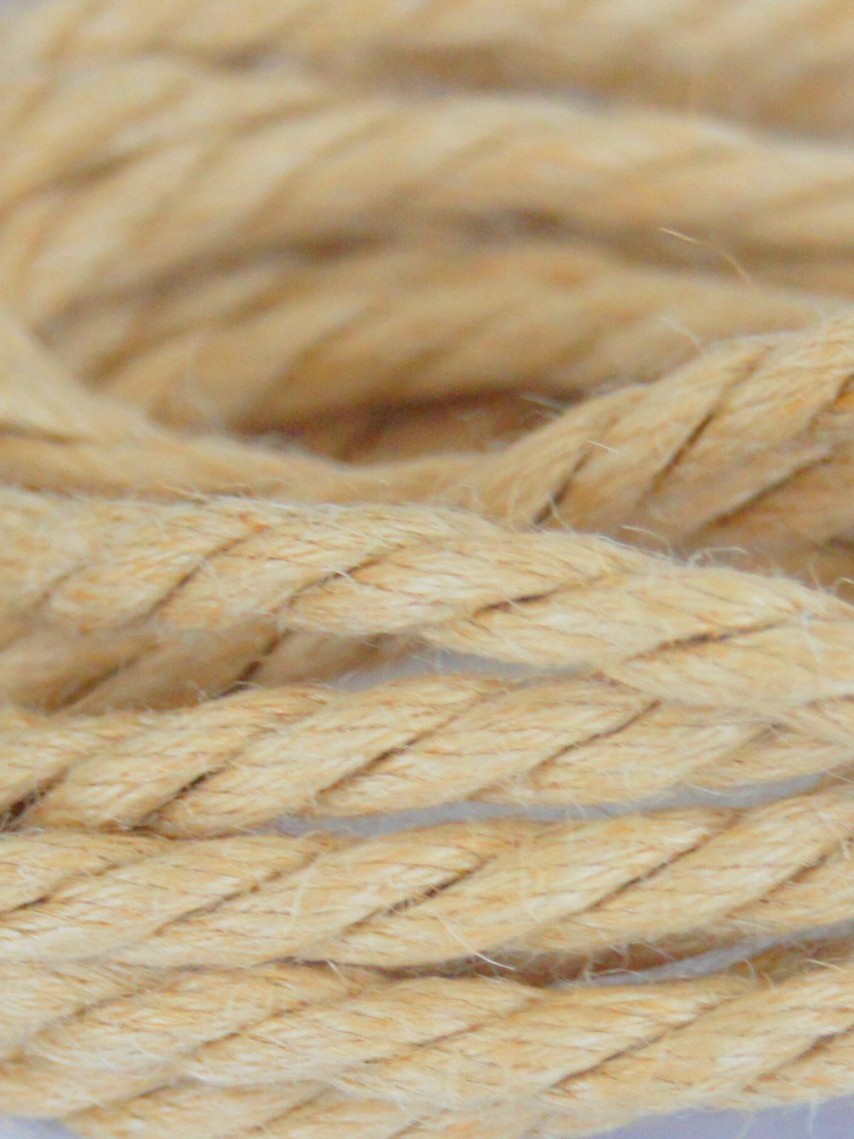 ø 5.5mm Mitsuki jute rope for Shibari, Kinbaku bondage, untreated, chemical free, soft, loose-lay