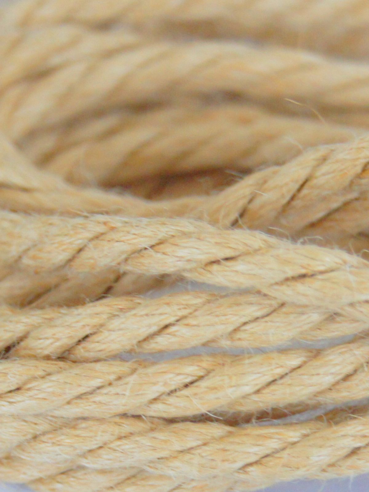 ø 5.5mm Mitsuki jute rope for Shibari, Kinbaku bondage, untreated, chemical free, soft, loose-lay ø 5.5mm Mitsuki jute rope for Shibari, Kinbaku bondage, untreated, chemical free, soft, loose-lay