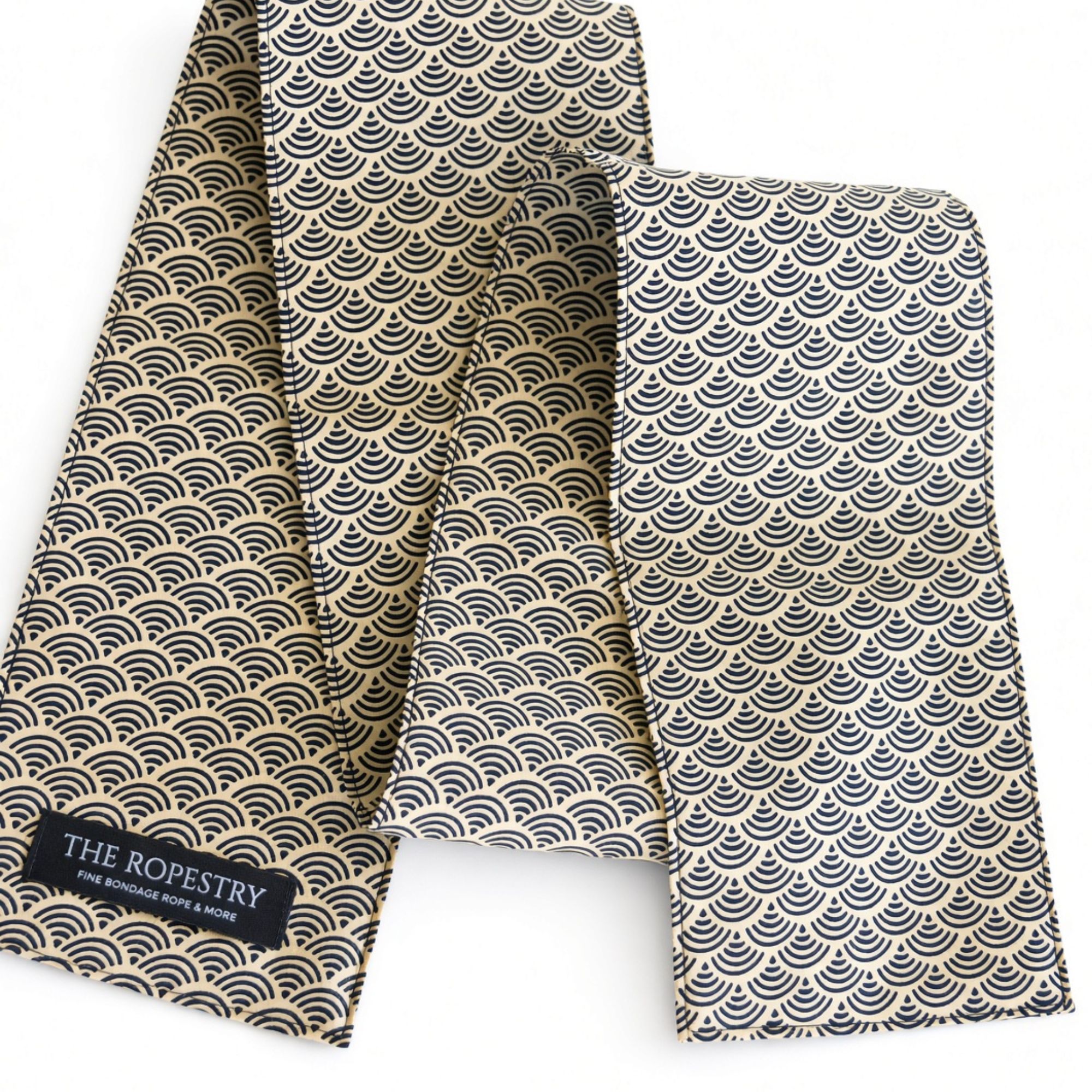 Blindfold "Blue Sand" pure cotton with Japanese seigaiha pattern – 3-Ply Sleep Mask & Bondage Restraint – Multi-use Tie, Shibari Accessoire | TheRopestry